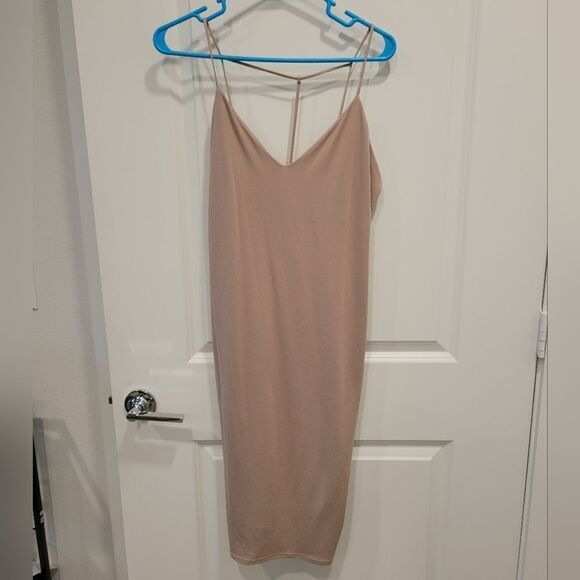 Mikey and joey tan tight fitted dress - Picture 3 of 10